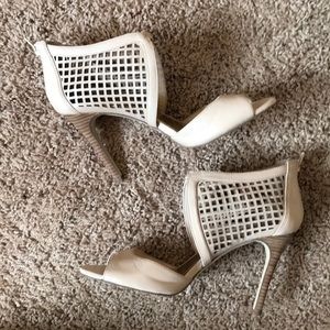 Jessica Simpson high heel nude shoes lattice 8.5